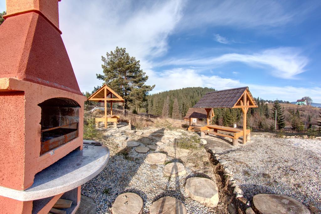 Skilandhouse Jablunyzja Exterior foto