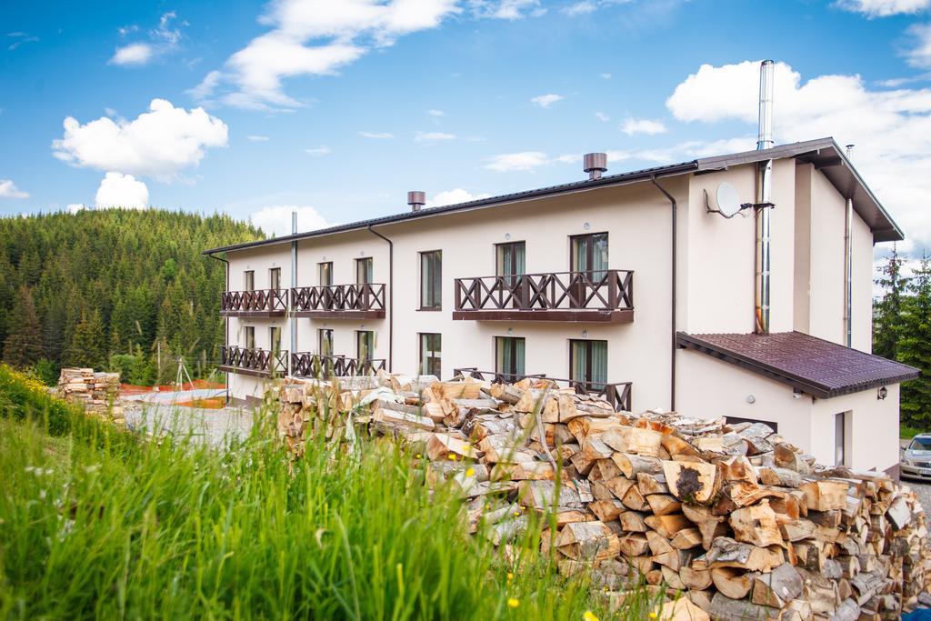 Skilandhouse Jablunyzja Exterior foto
